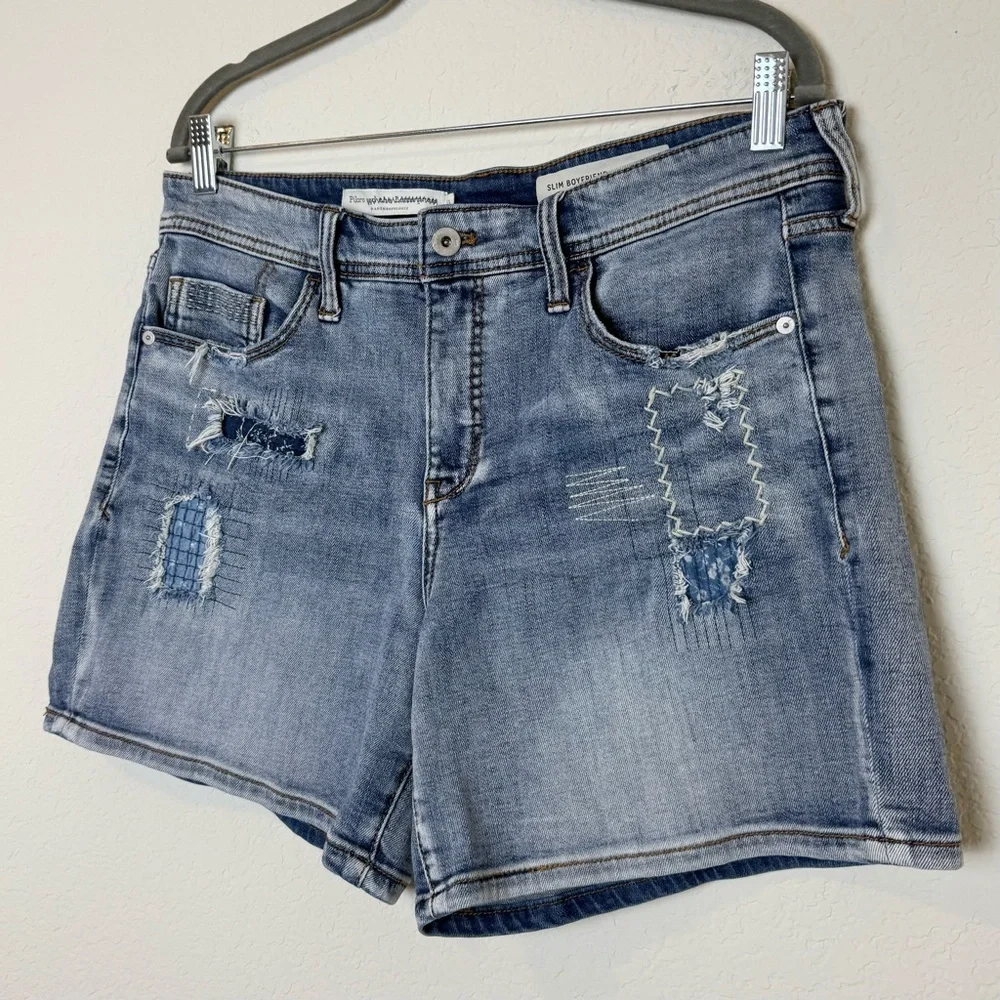 Anthropologie Pilcro Women's Distressed Patchwork Slim Boyfriend‎ Denim Shorts - Picture 5 of 12